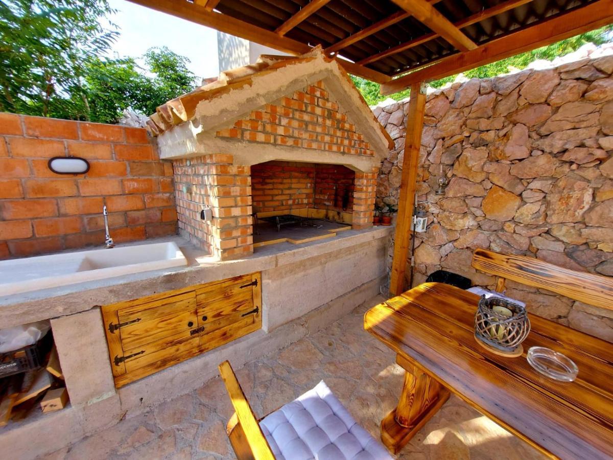 Holiday House Pag Zubovići Zewnętrze zdjęcie